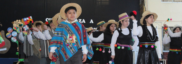 TDG El Bosque celebra a Latinoamericana con muestra de bailes y gastronomía típica de la región