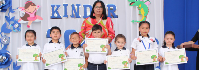 Con emotiva ceremonia de Licenciatura, niños y niñas de Kínder del TDG Lo Prado son promovidos a la Enseñanza Básica