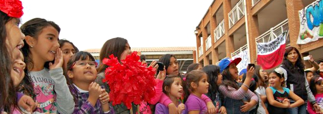 Comunidad Escolar del Santiago La Florida celebra 17avo aniversario