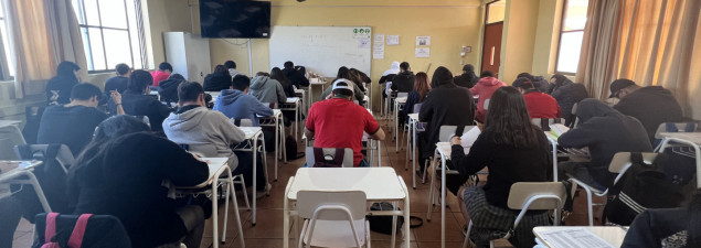 Estudiantes de 4° medio del CS Quilicura rinden ensayo PAES para el ingreso a la Educación Superior
