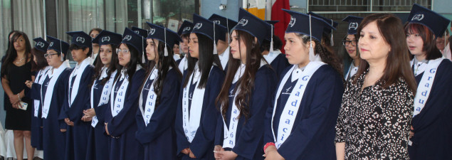 Generación 2022 de 8° básico se despide del TDG La Granja en bella ceremonia de Licenciatura