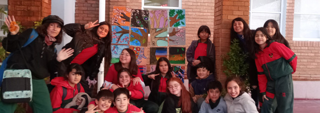 Estudiantes del Taller de Arte del CS La Florida realizan obra colectiva y la presentan en el hall del establecimiento