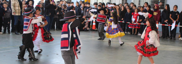 TDG La Granja realiza campeonato interno de cueca para celebrar las Fiestas Patrias