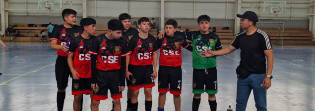 Equipo de Futsal del CS Emprendedores se corona campeón comunal en torneo IND