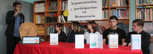 Electivo de Participación y Argumentación en Democracia del TDG Lo Prado crea fanzine con columnas de opinión