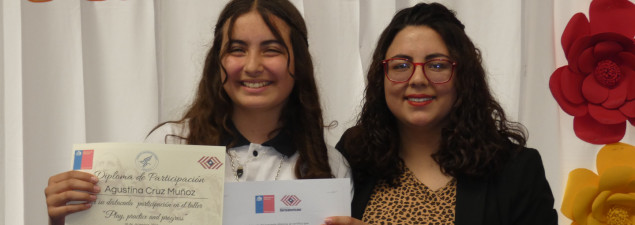 TDG Lo Prado realiza ceremonia de reconocimiento para las y los participantes de los talleres de Inglés Abre Puertas