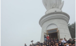 Estudiantes de 5° Básico del Liceo TDG Lo Prado Conquistan el Cerro San Cristóbal en Enriquecedora Salida Pedagógica