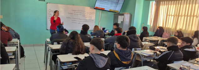Conectando con el Bienestar: Estudiantes del Colegio Santiago La Florida Aprenden a Manejar el Estrés y la Ansiedad Conectando con el Bienestar: Estudiantes del Colegio Santiago La Florida Aprenden a Manejar el Estrés y la Ansiedad