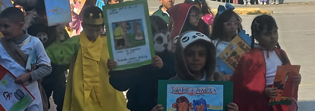 Comunidad educativa celebra el Día del Libro 2026 con diversas actividades culturales y artísticas