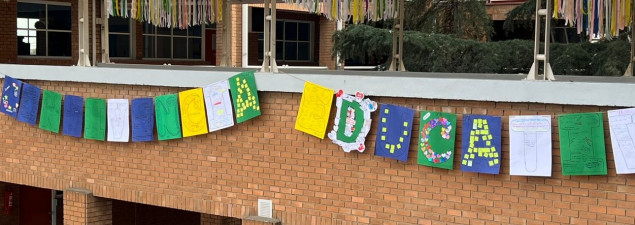 Comunidad del Colegio Santiago La Florida celebró el Día de la Convivencia Educativa con jornada de colores y valores