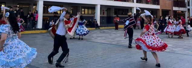 Liceo Teniente Dagoberto Godoy da inicio a las celebraciones de Fiestas Patrias